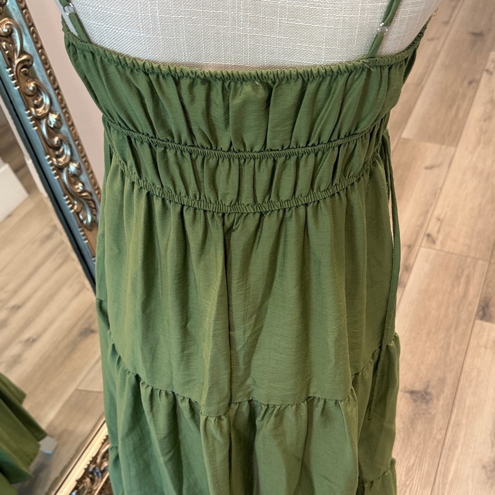 Blu Pepper Olive Green Tiered Midi Dress - Picture 4 of 8